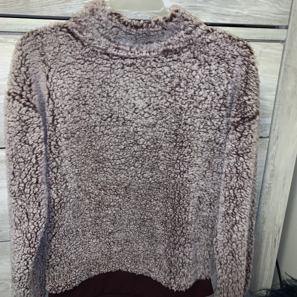 Maroon Fur